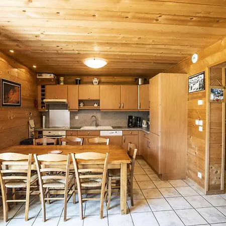 Spacieux A - 3 Chambres, 9 Personnes, Parking Dispo - Fr-1-676-124 Chatel